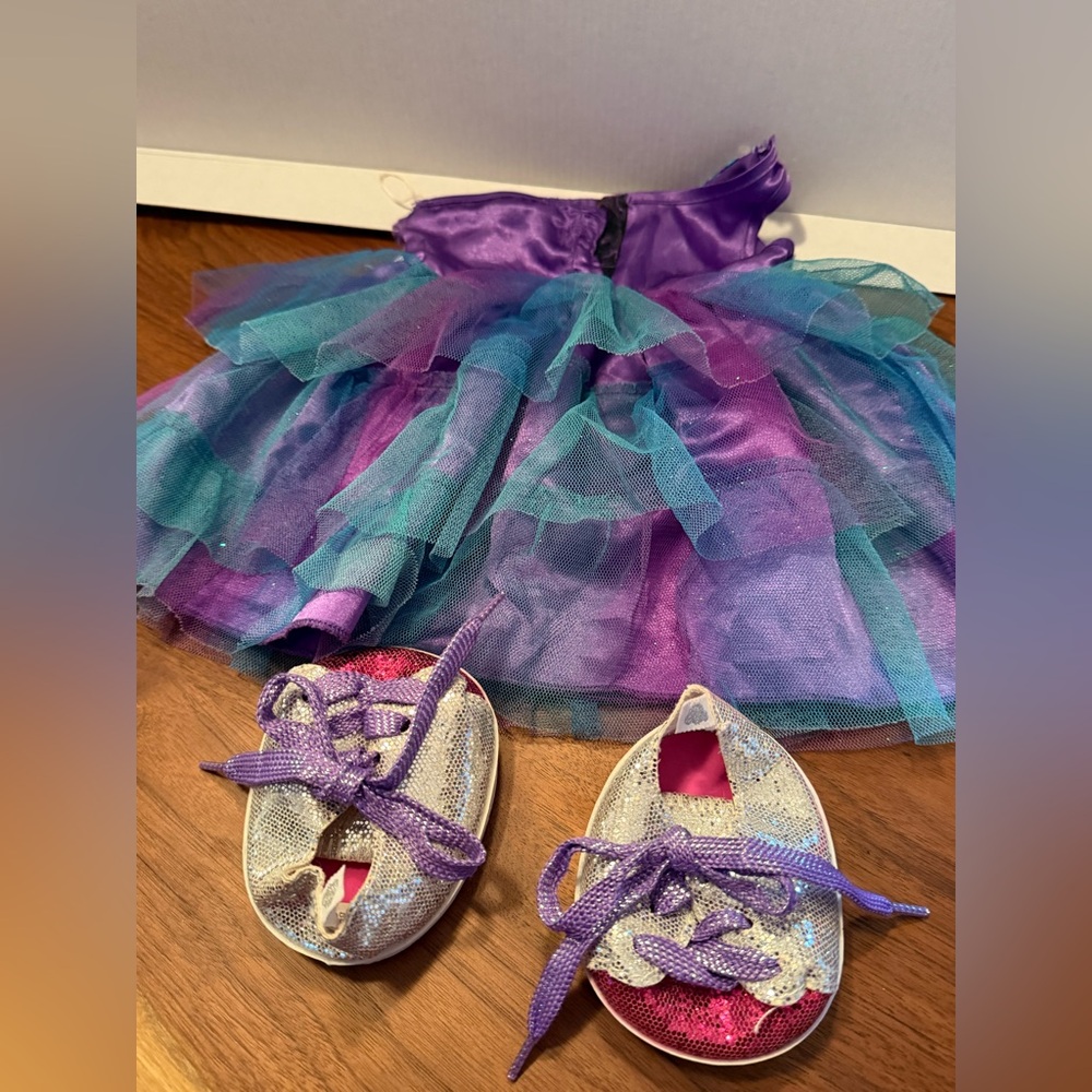 Two Build A Bear Party Dresses And Shoes, Sequins Tulle And Shiny Material. - Picture 3 of 5